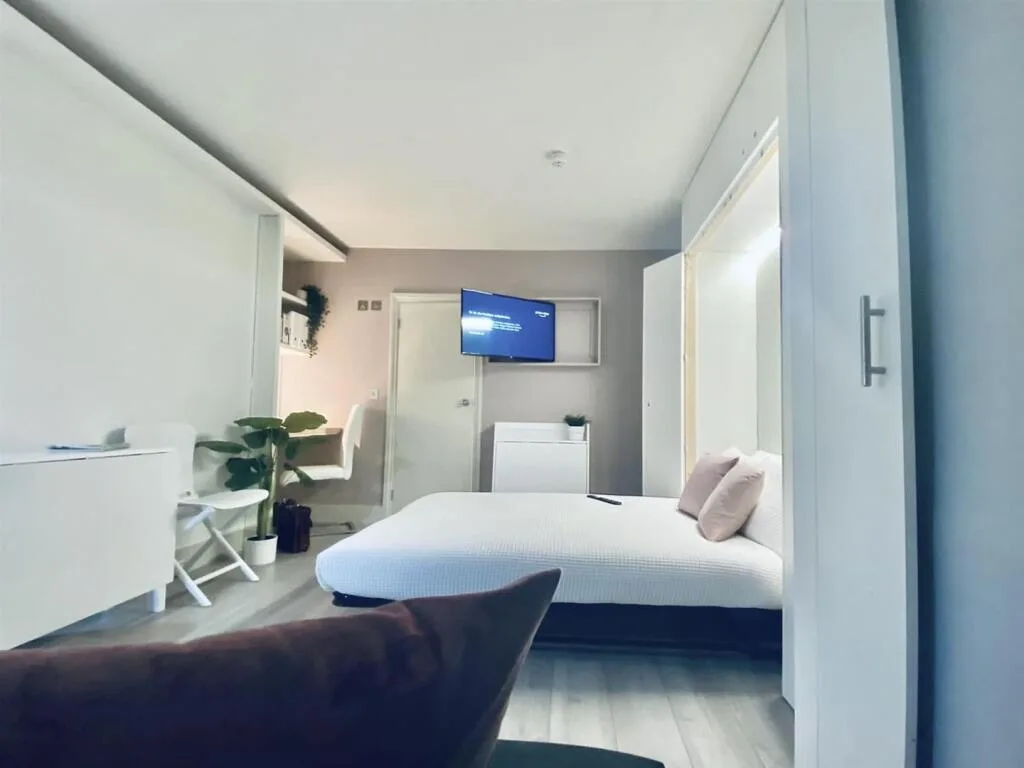 Studio flat for rent