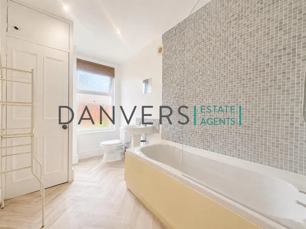 2 bedroom terraced house for rent