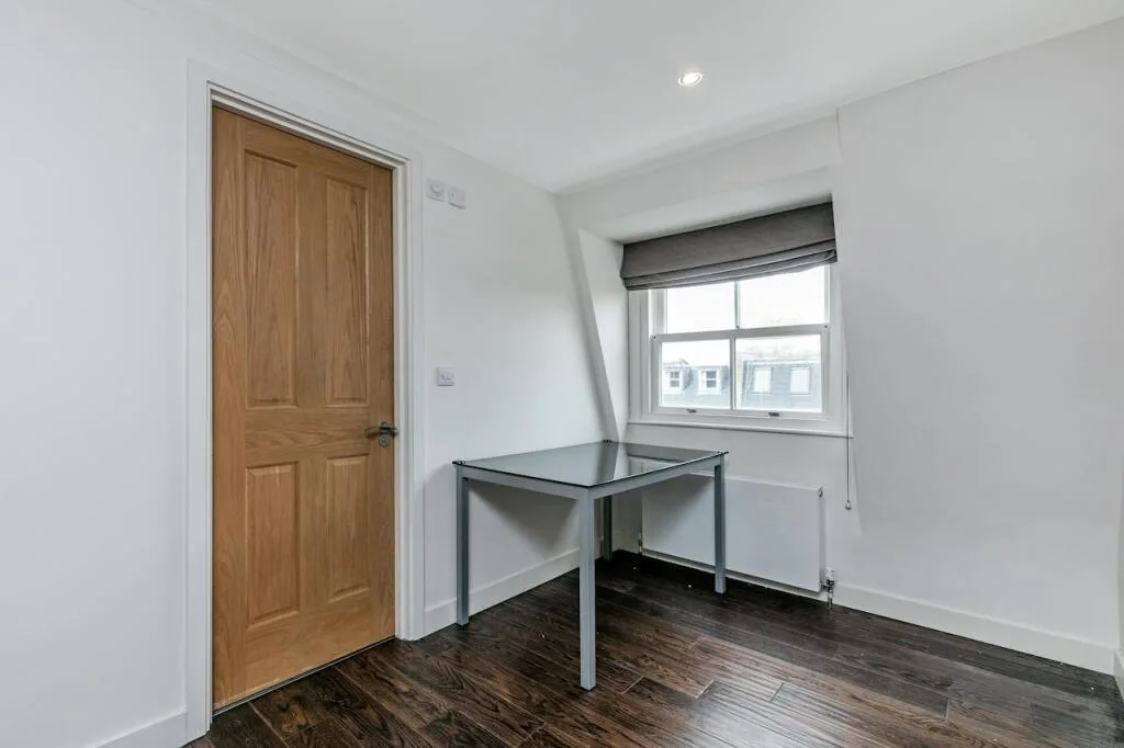 3 bedroom maisonette for rent