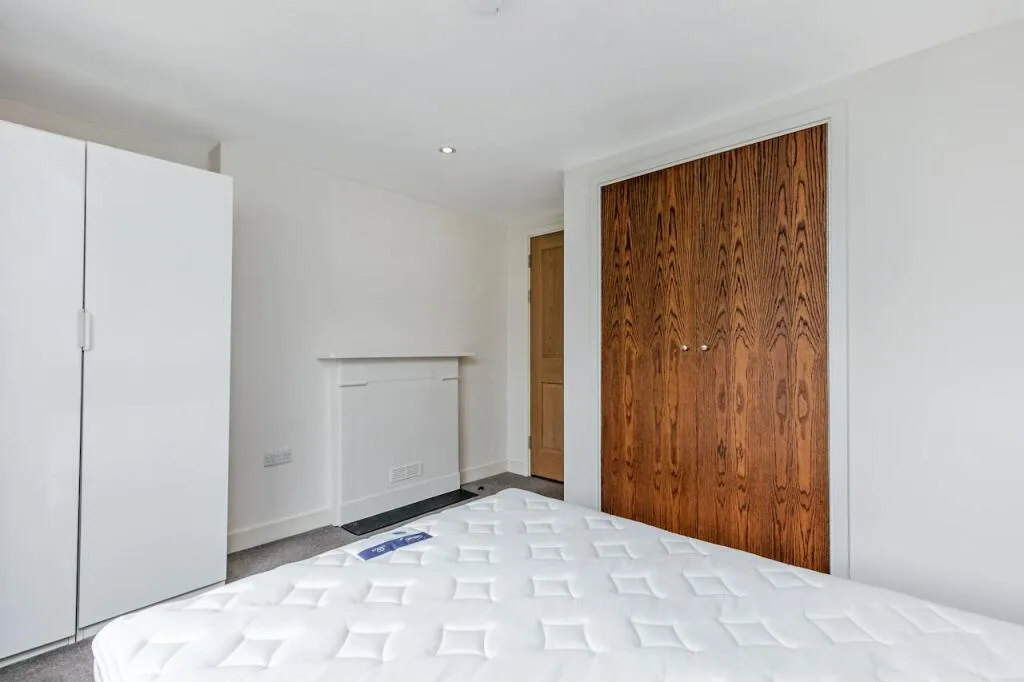 3 bedroom maisonette for rent