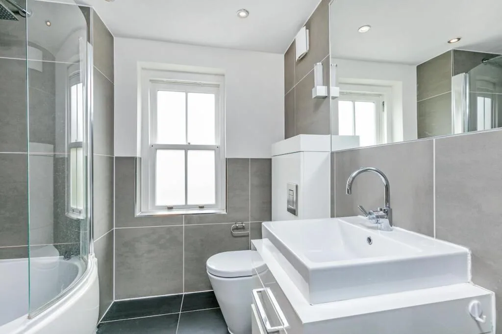 3 bedroom maisonette for rent