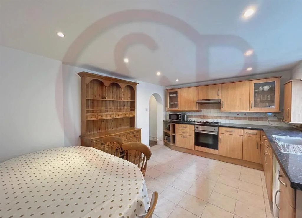 2 bedroom terraced house for rent