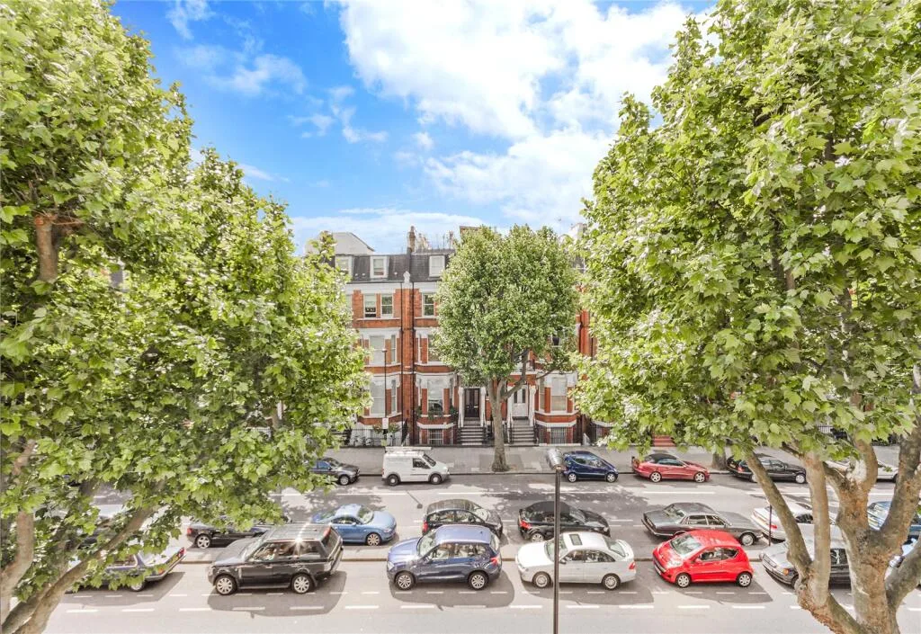 3 bedroom flat for rent