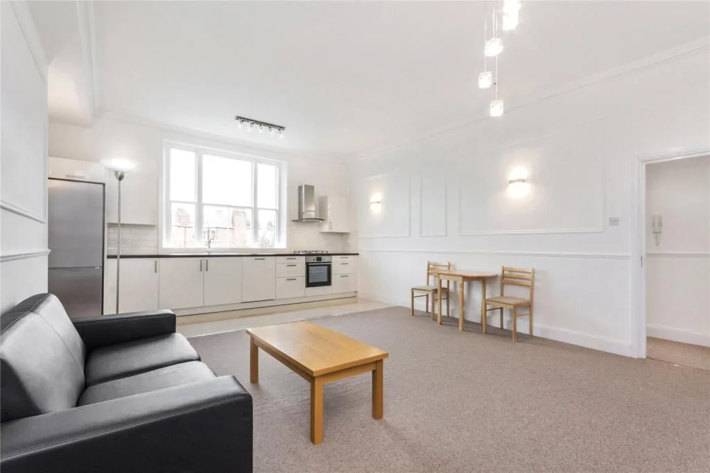 3 bedroom flat for rent