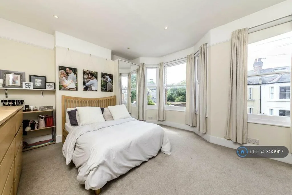 4 bedroom terraced house for rent