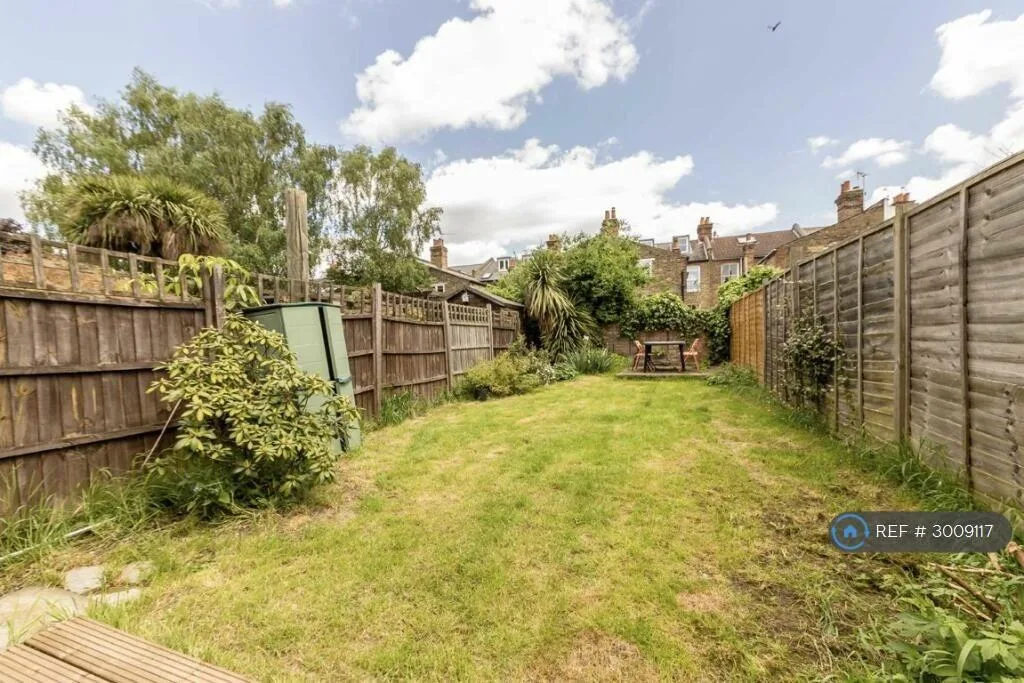 4 bedroom terraced house for rent