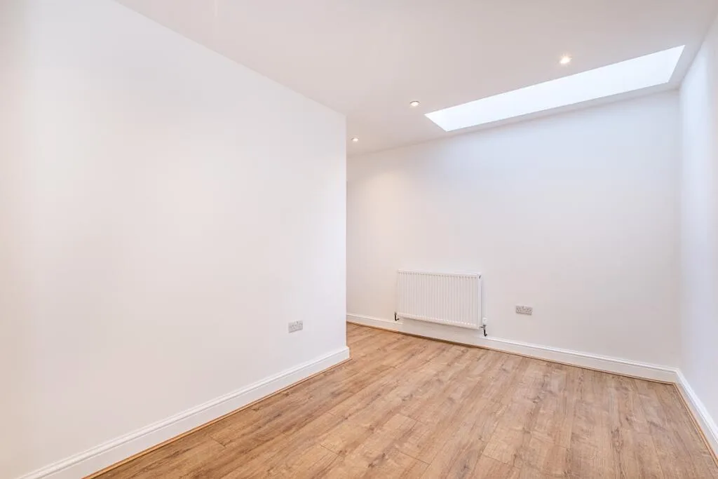 4 bedroom flat for rent