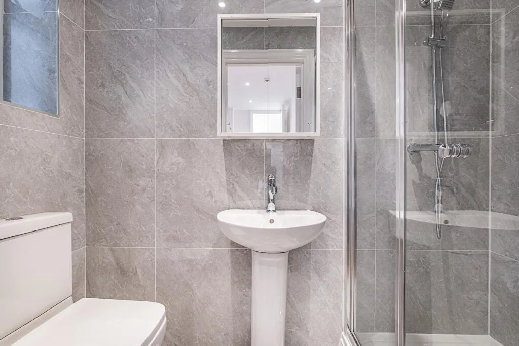 4 bedroom flat for rent