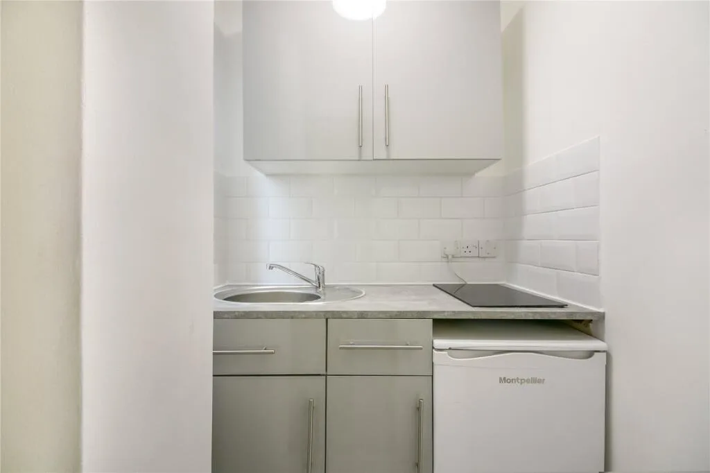 Studio apartment for rent