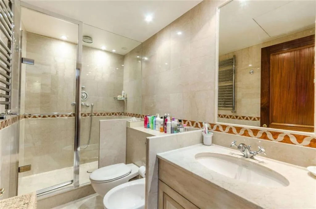 4 bedroom flat for rent