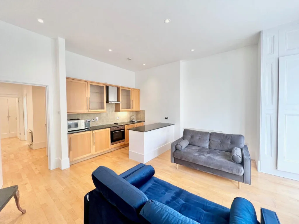 2 bedroom flat for rent