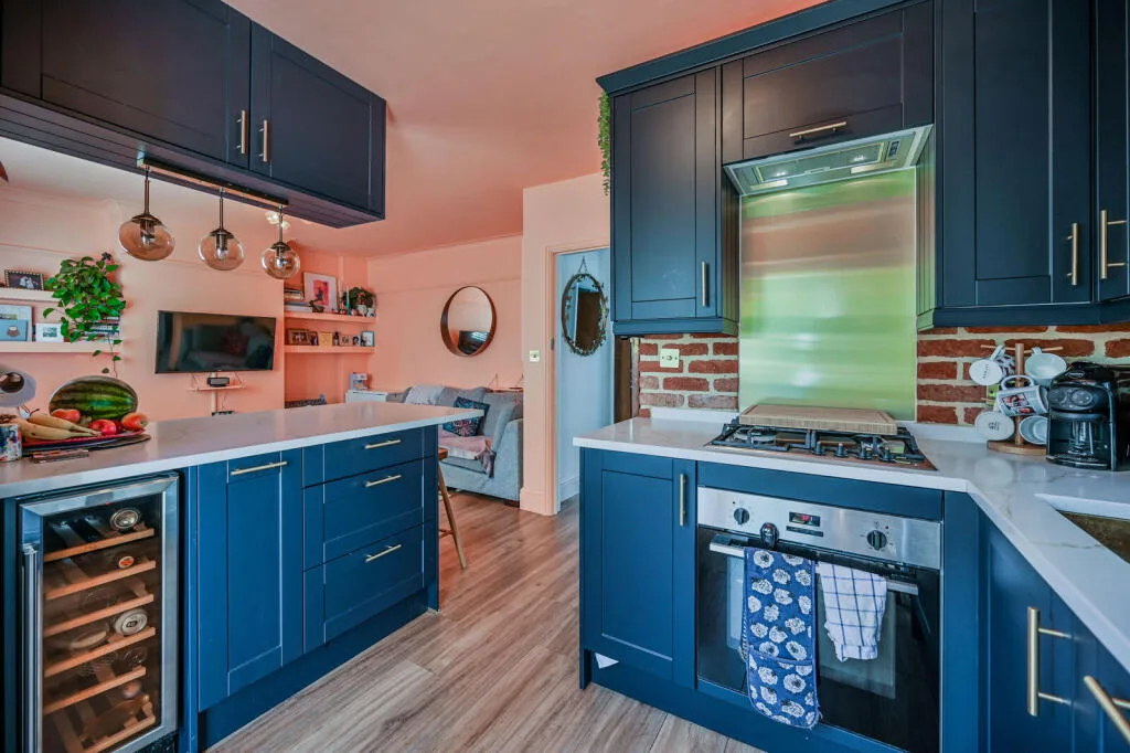 3 bedroom maisonette for rent