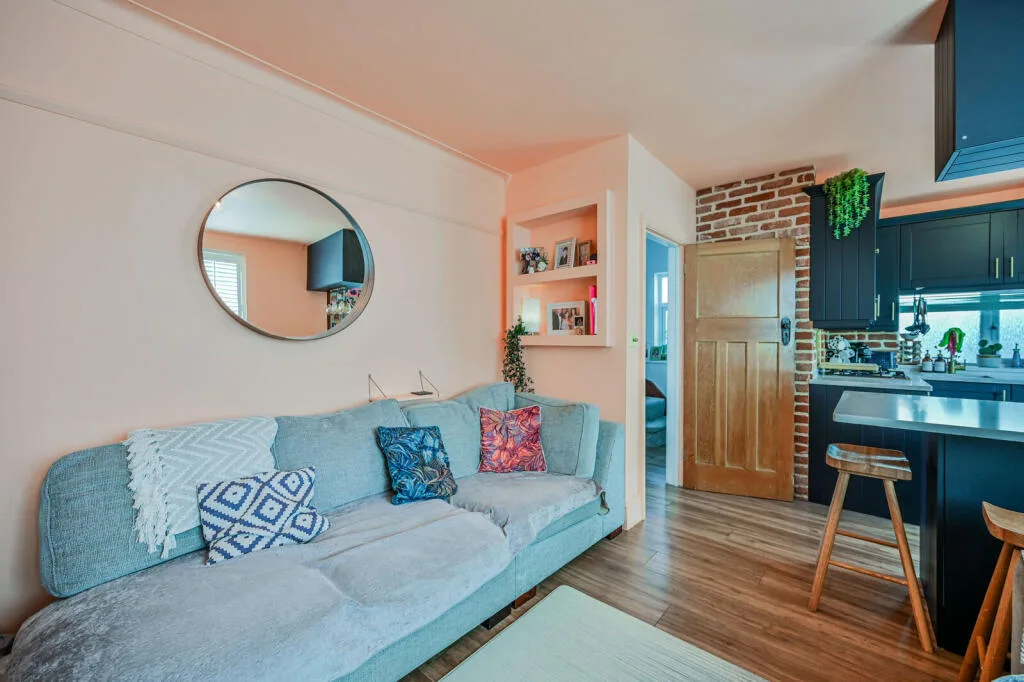 3 bedroom maisonette for rent