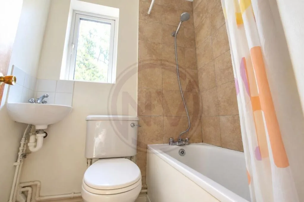 4 bedroom terraced house for rent