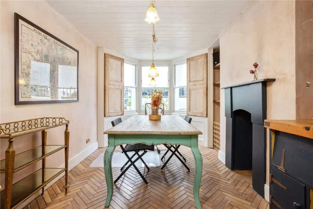 4 bedroom terraced house for rent