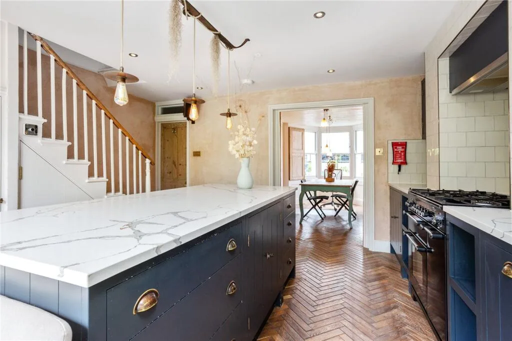 4 bedroom terraced house for rent