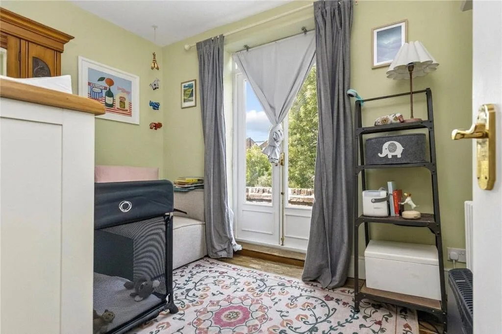 4 bedroom terraced house for rent