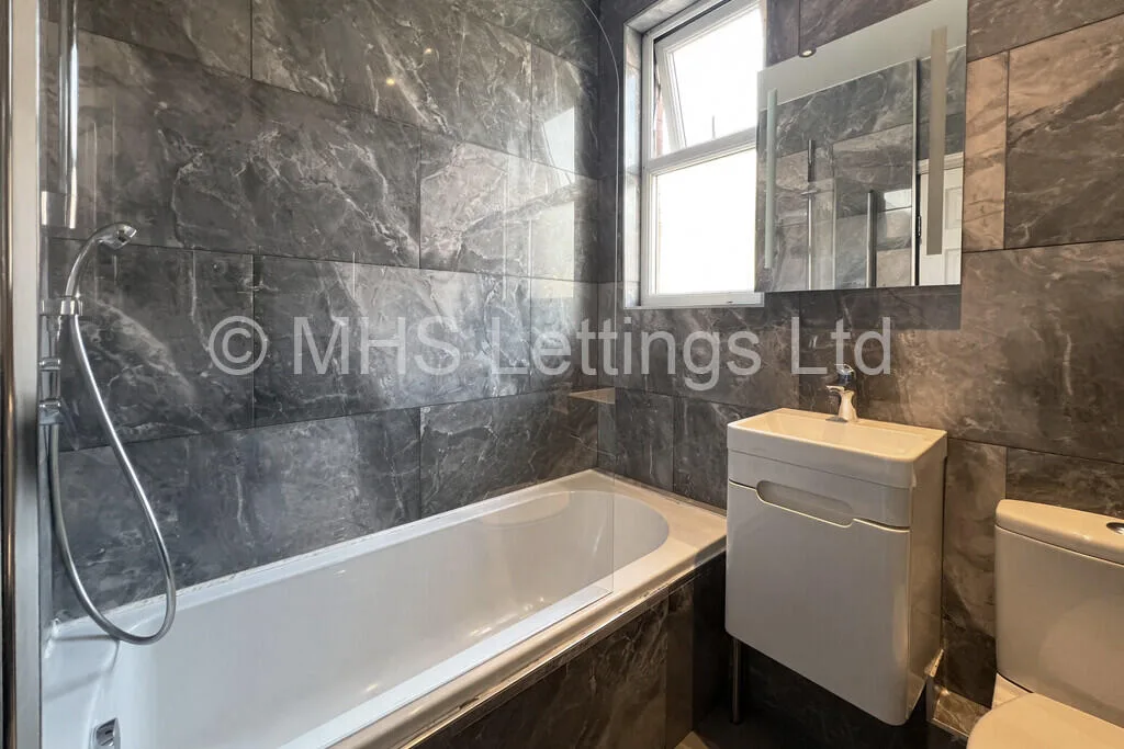 4 bedroom terraced house for rent