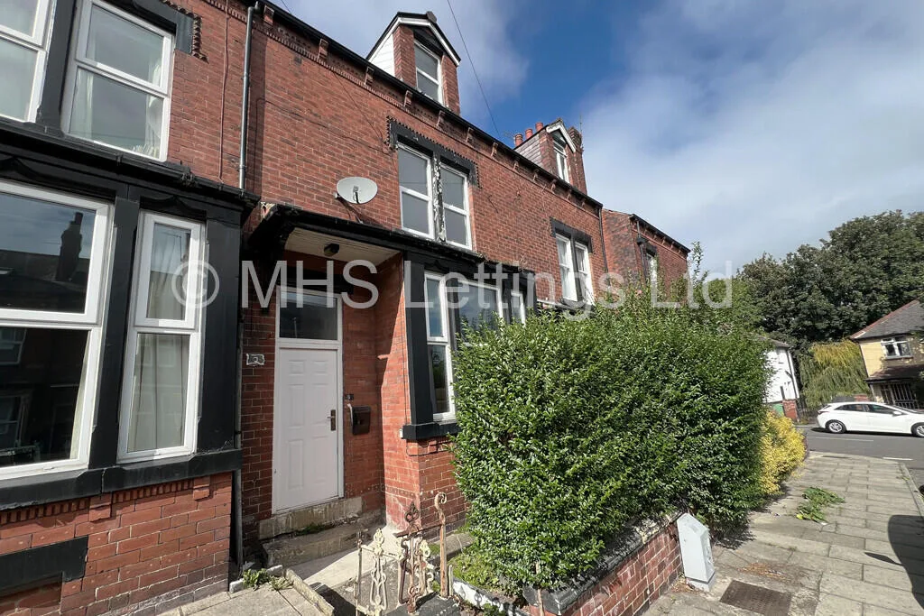 4 bedroom terraced house for rent