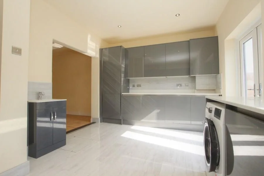 4 bedroom terraced house for rent