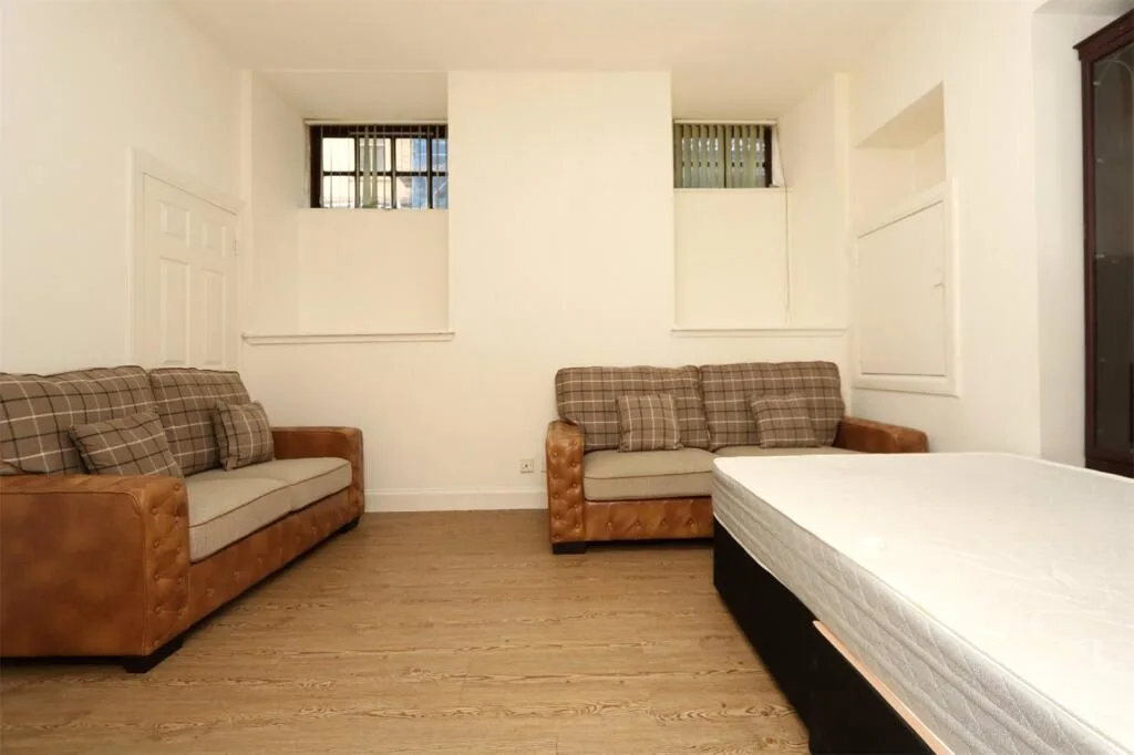Studio apartment for rent