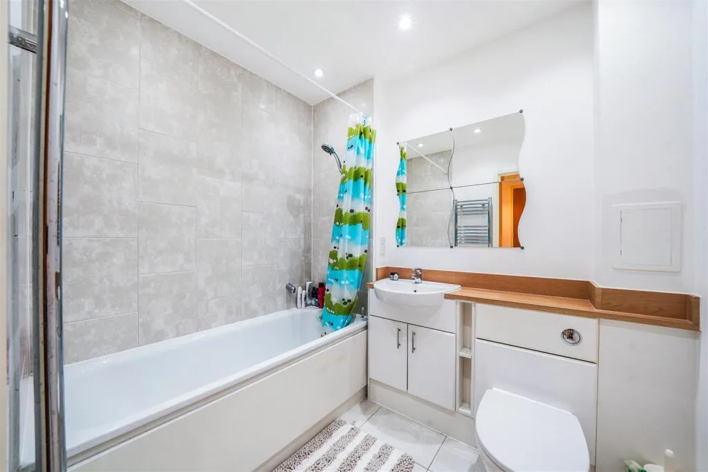 2 bedroom house for rent