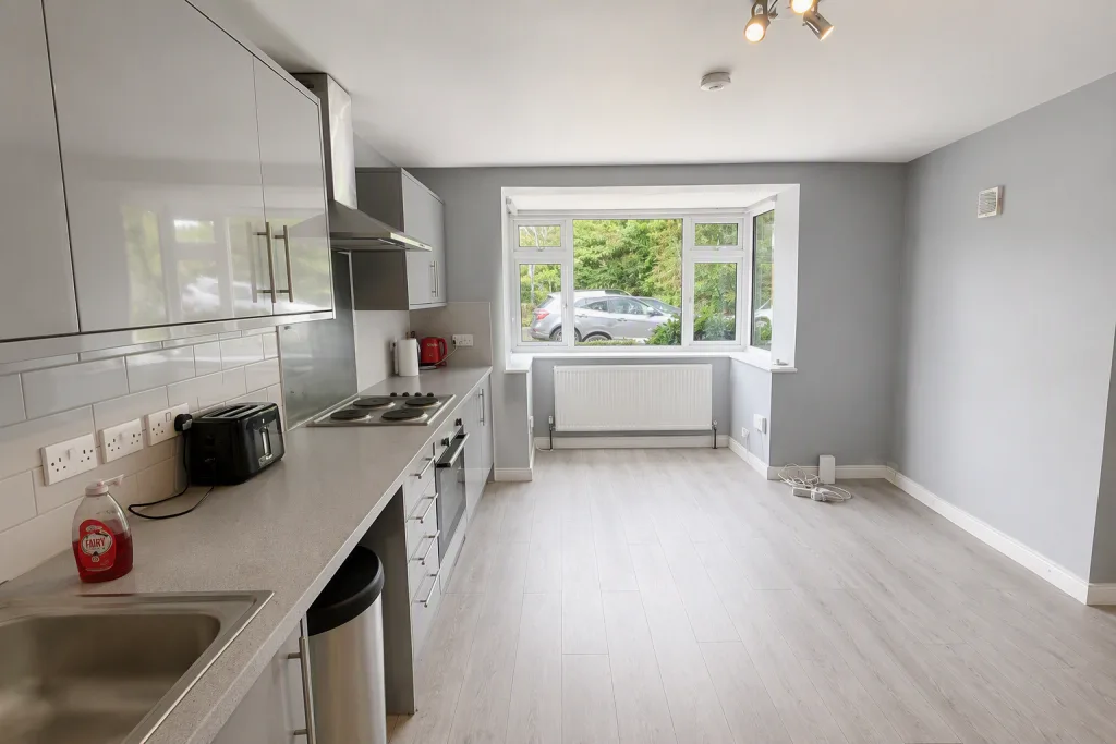 3 bedroom flat for rent