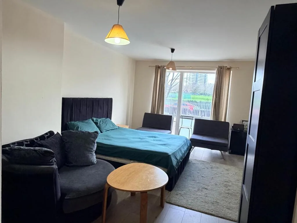 Studio flat for rent