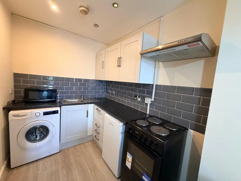 Studio flat for rent