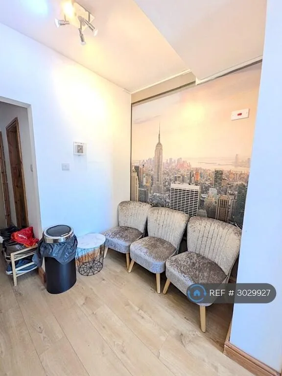 Studio flat for rent