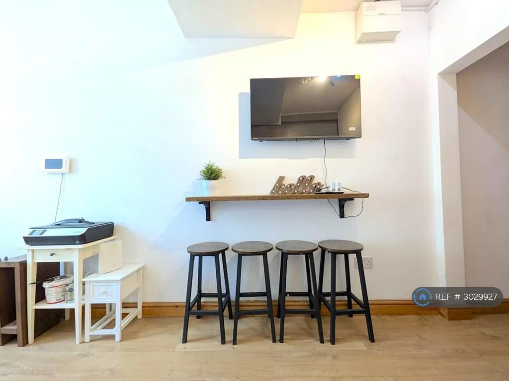 Studio flat for rent