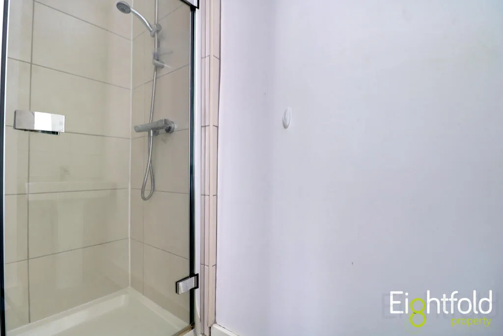 7 bedroom terraced house for rent
