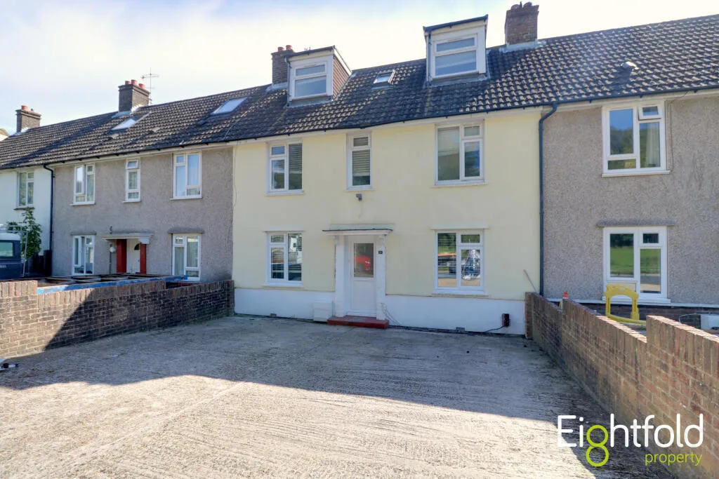 7 bedroom terraced house for rent