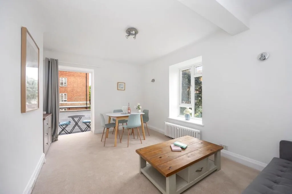 2 bedroom flat for rent