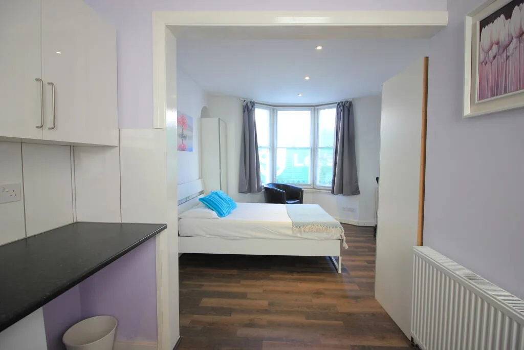 Studio flat for rent