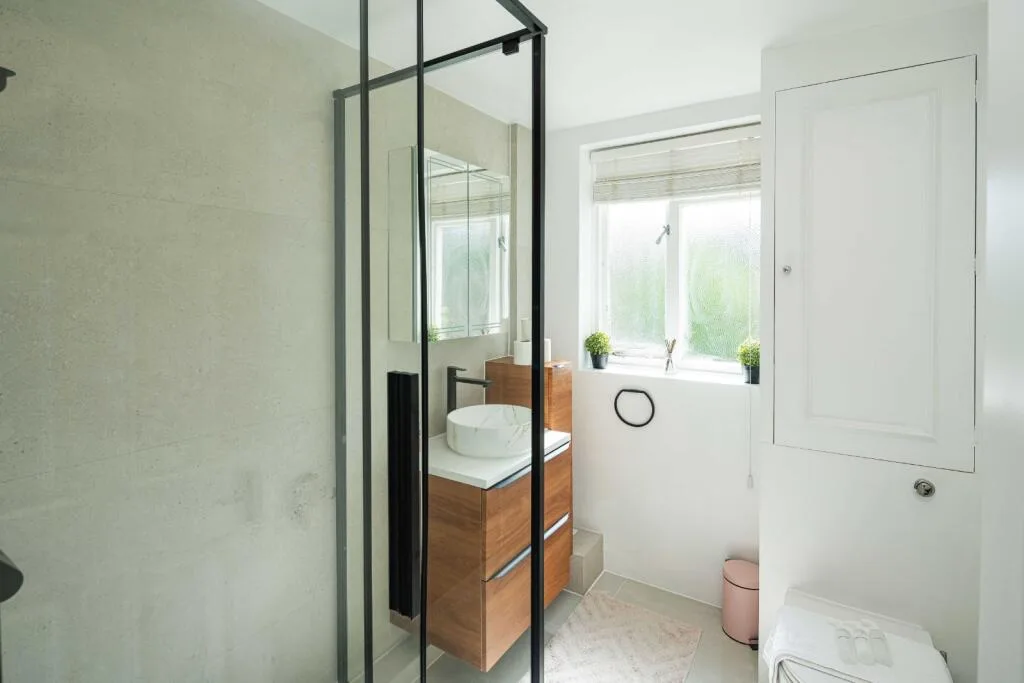 1 bedroom maisonette for rent