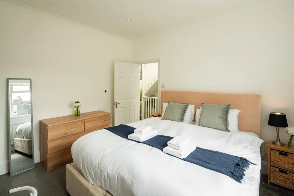 1 bedroom maisonette for rent