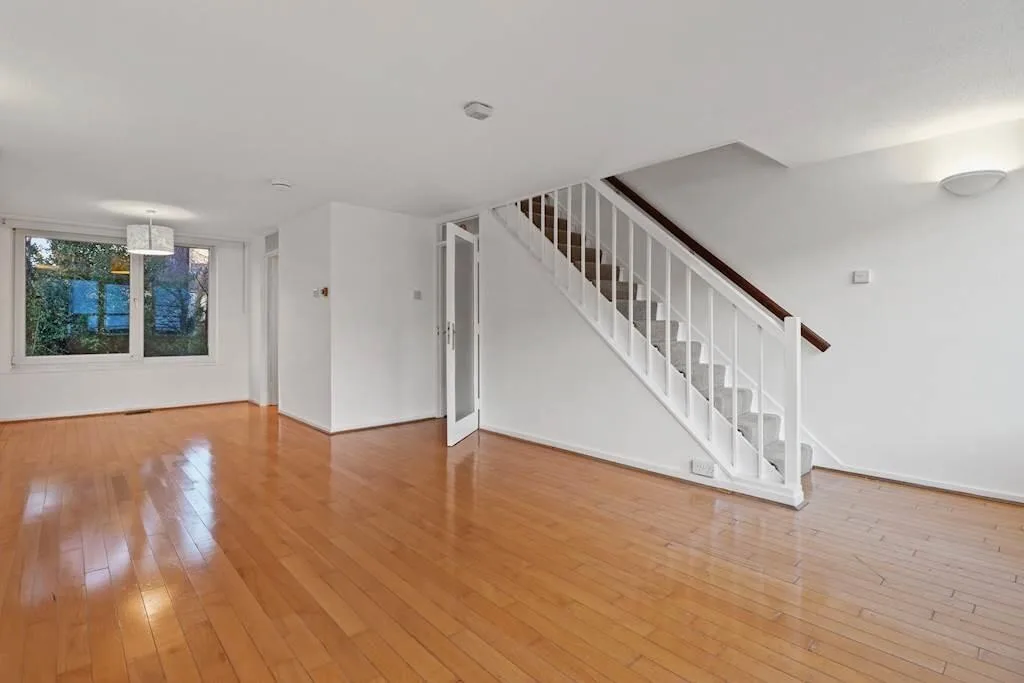 3 bedroom town house for rent