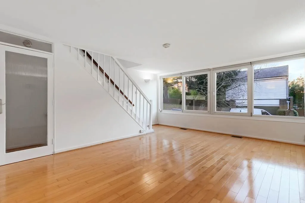 3 bedroom town house for rent