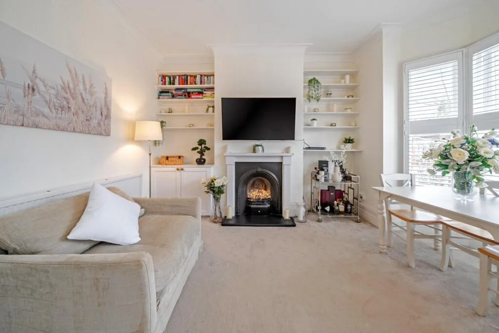 3 bedroom flat for rent