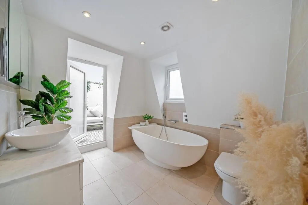 3 bedroom flat for rent