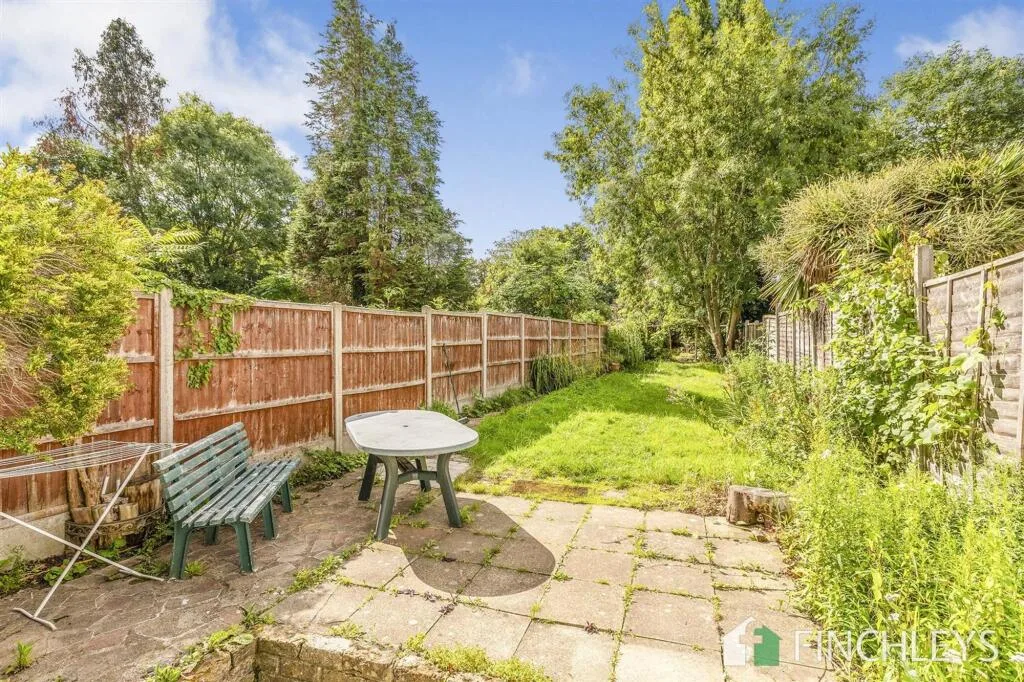 1 bedroom ground floor flat for rent