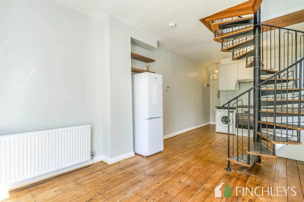 1 bedroom ground floor flat for rent