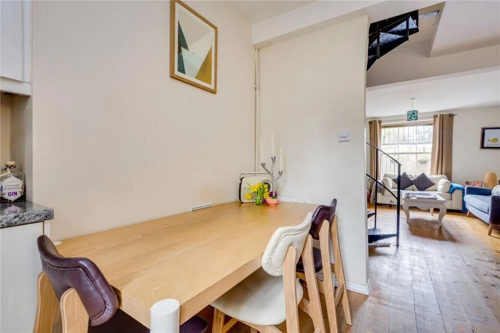 1 bedroom terraced house for rent