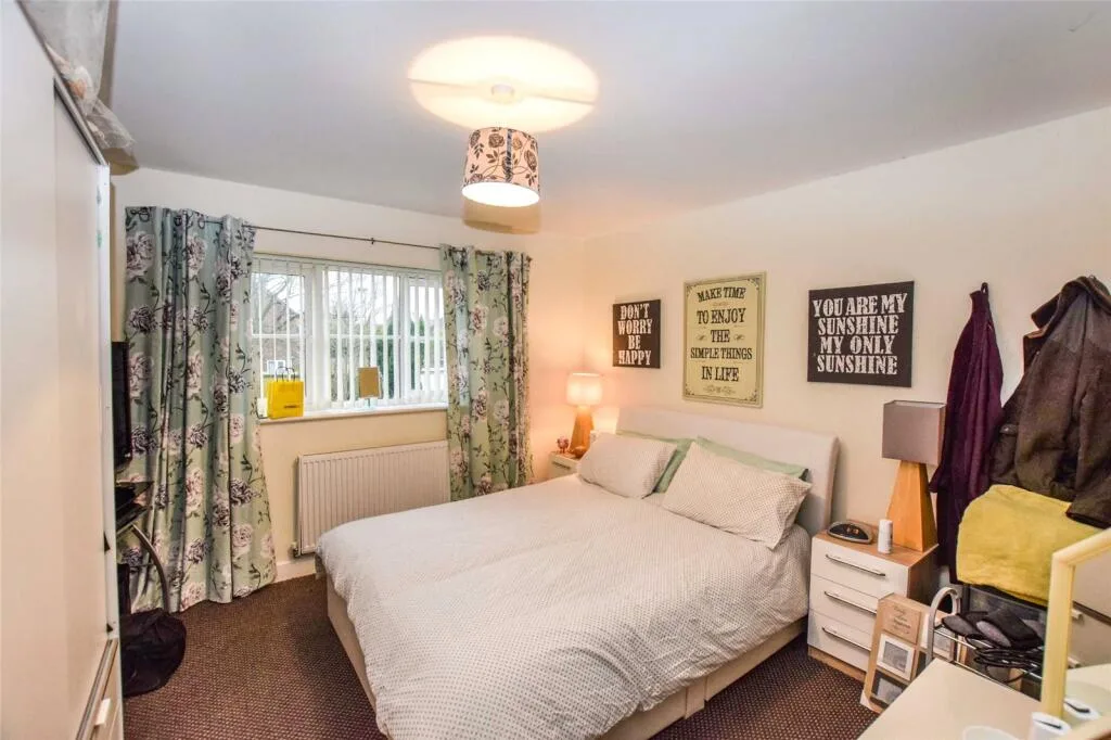2 bedroom end of terrace house for rent