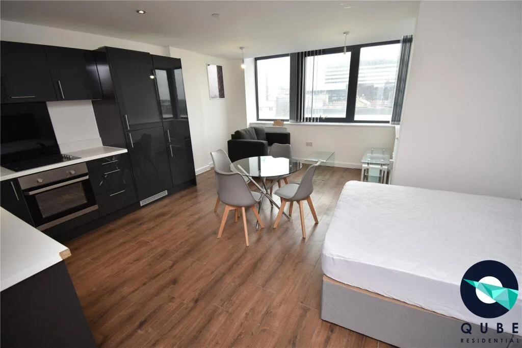 Studio flat for rent