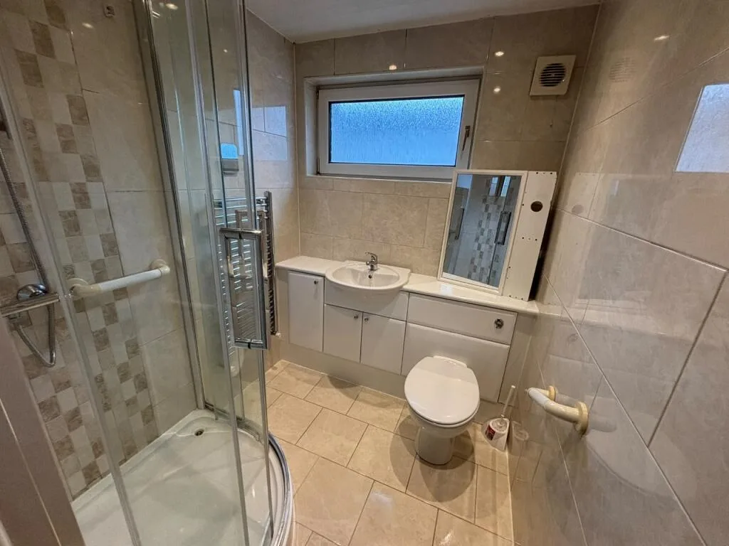 3 bedroom flat for rent