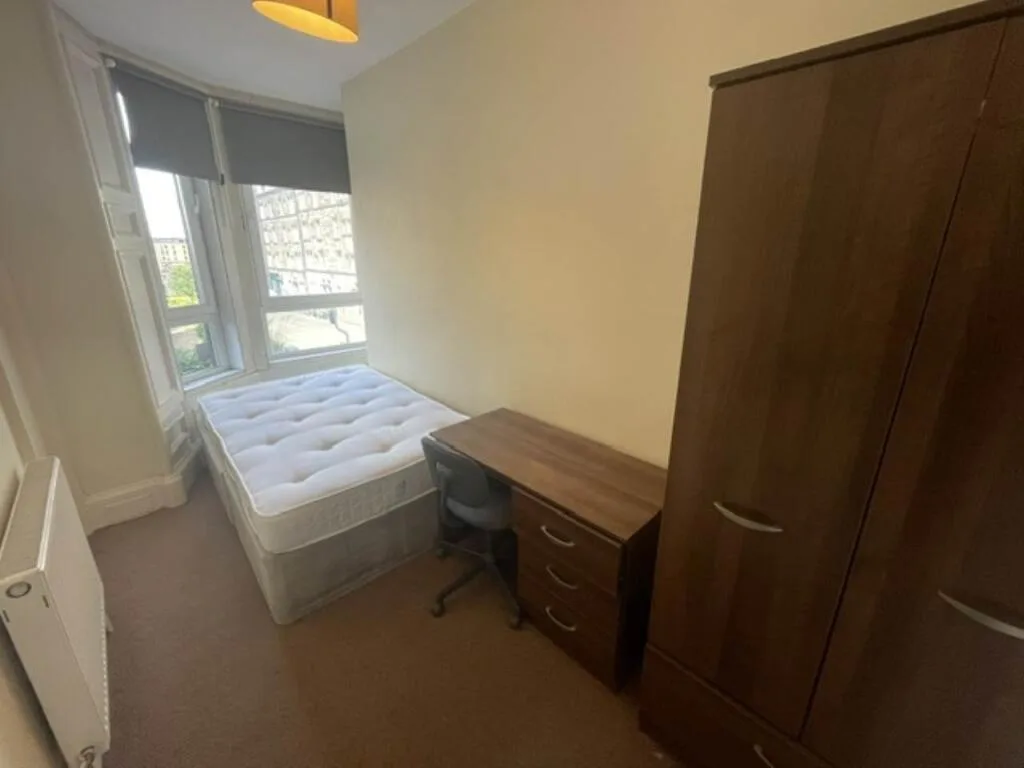 4 bedroom flat for rent