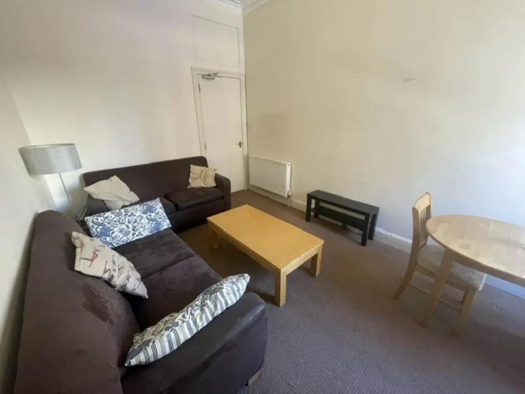 4 bedroom flat for rent