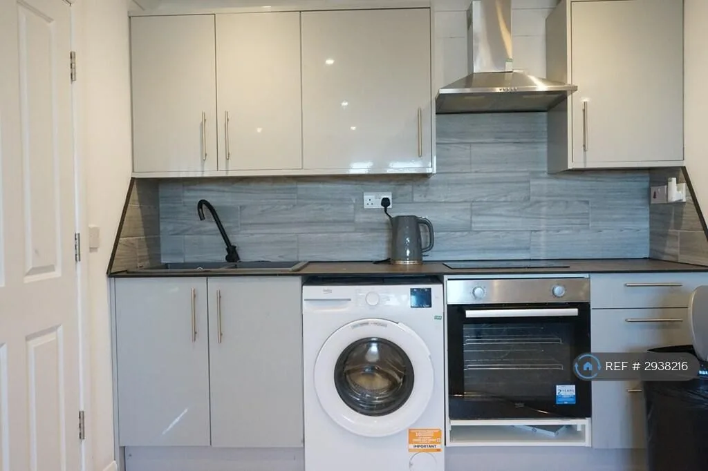Studio flat for rent